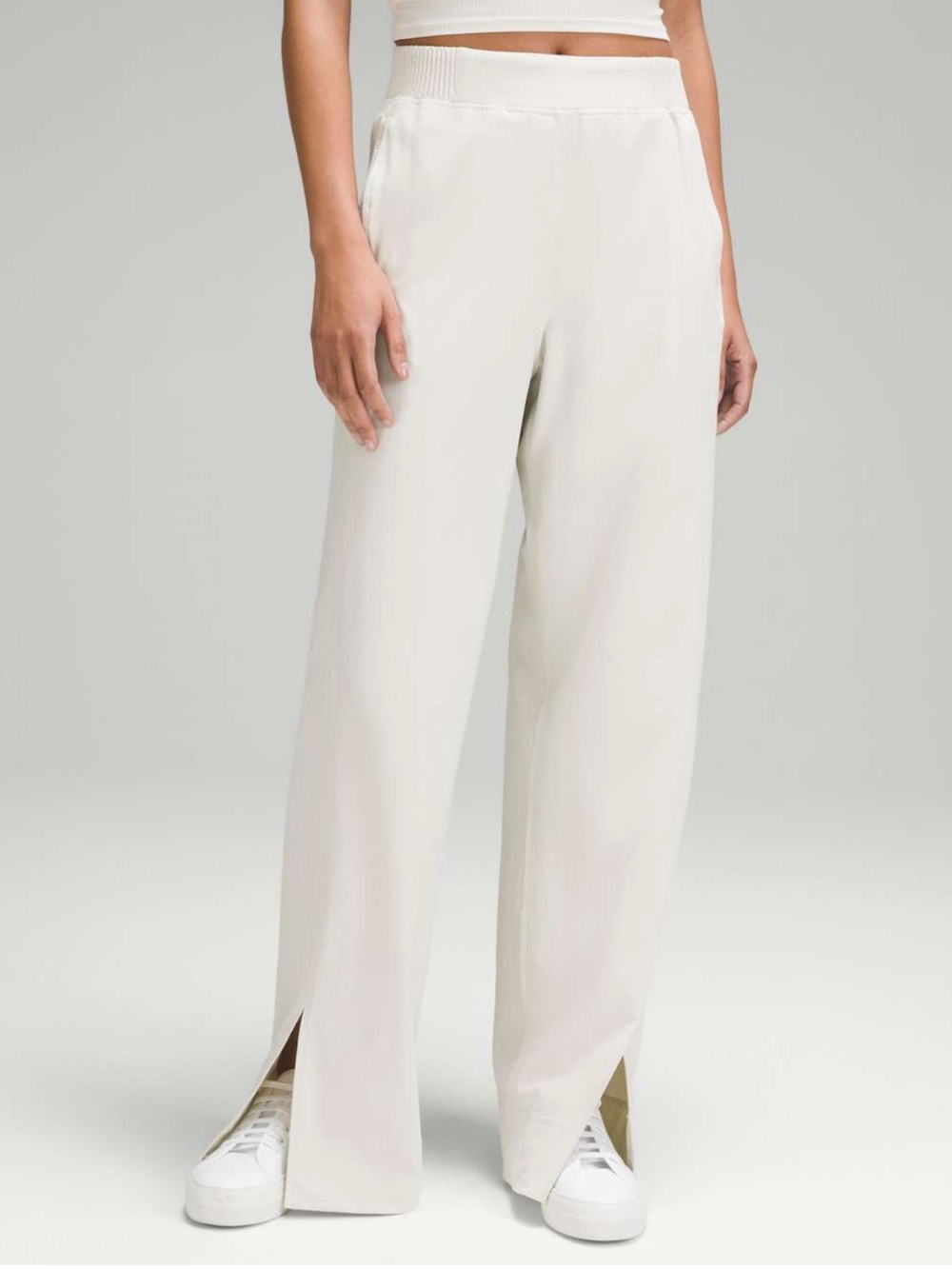 Lululemon Stretch Woven Wide-Leg High-Rise Pant
Bone medium W5FF3S Nulu petite